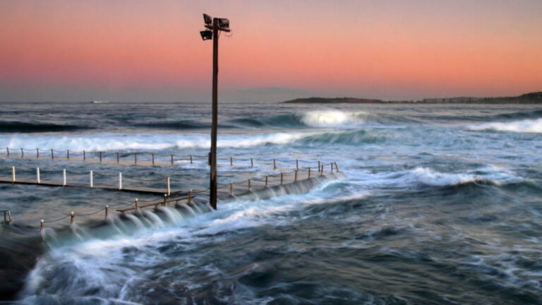 Descubre las Desventajas del Uso de la Energía Mareomotriz: ¡Conoce las Contras!
